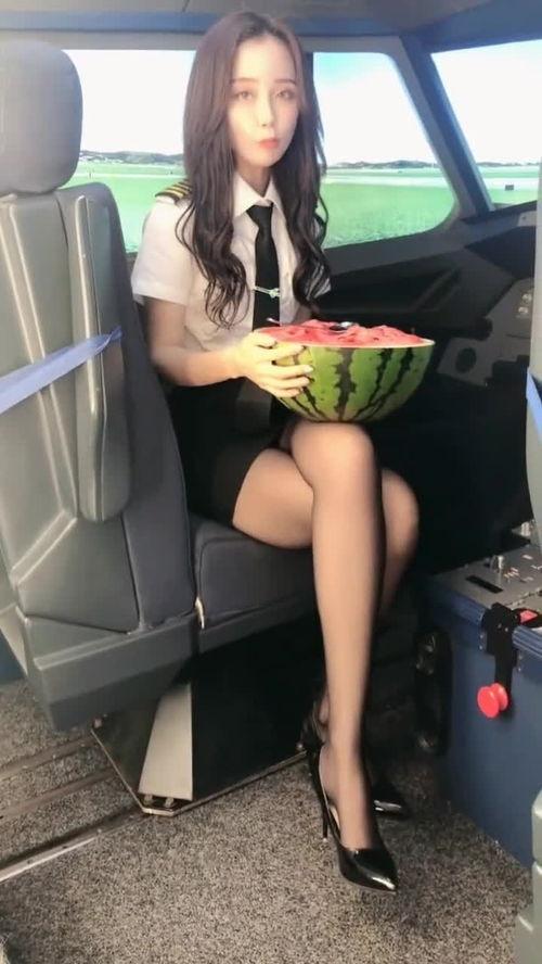 空姐吃瓜,揭秘空姐的瓜果时光